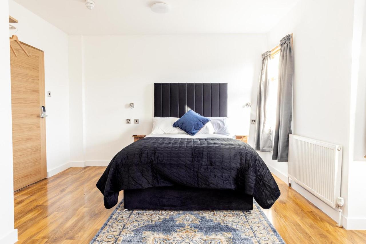 Cambridge House Hotel ภายนอก รูปภาพ