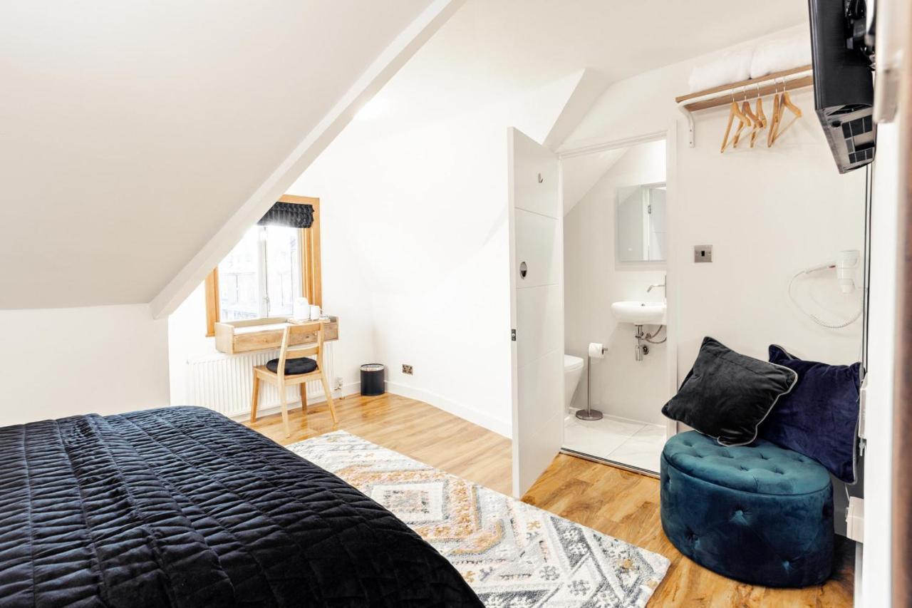 Cambridge House Hotel ภายนอก รูปภาพ
