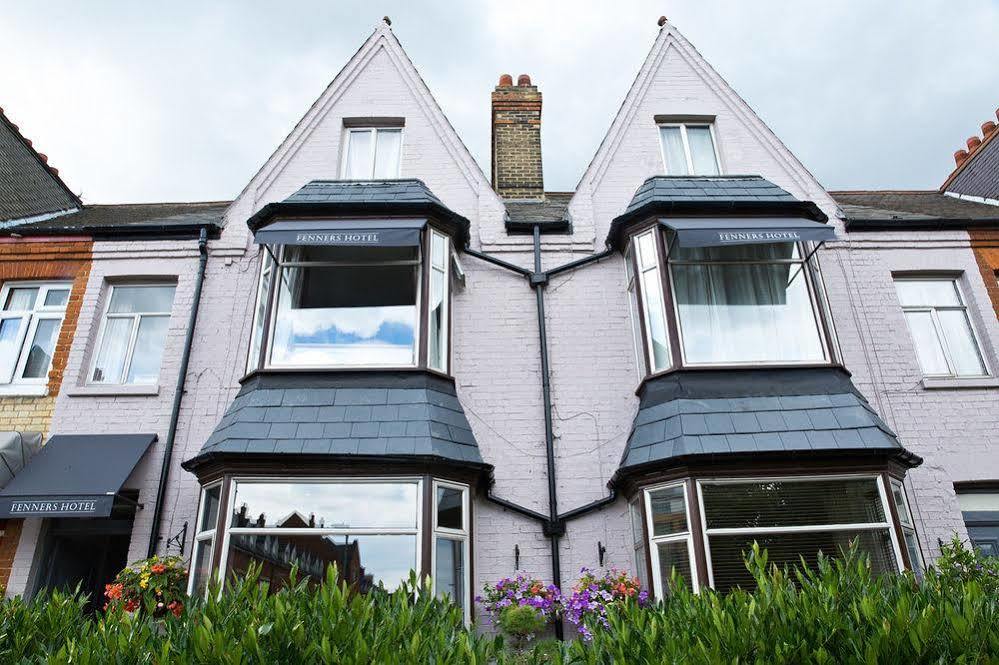 Cambridge House Hotel ภายนอก รูปภาพ